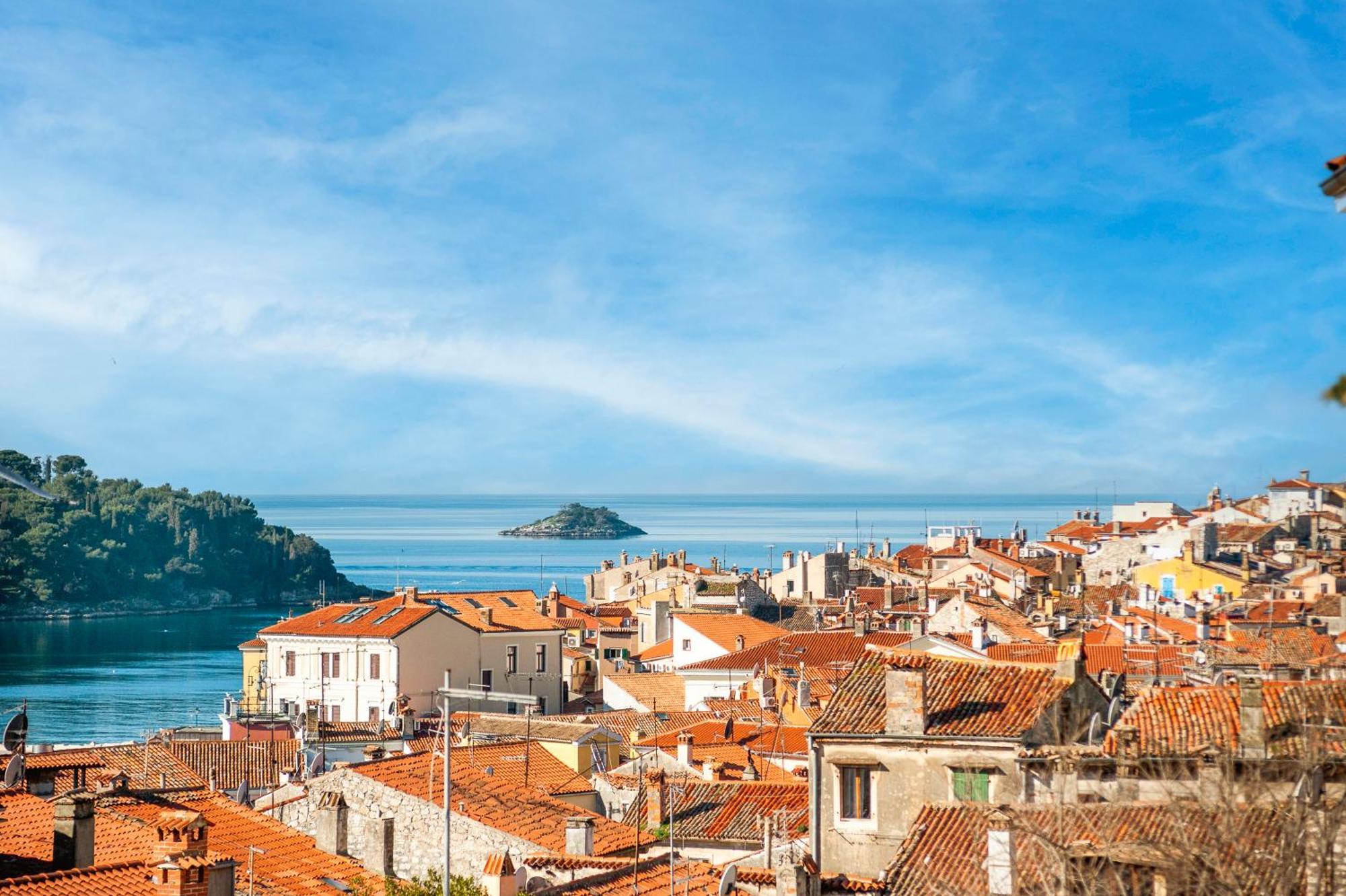 Apartment Bellevue - Two Bedroom With Terrace And Private Garage Rovinj