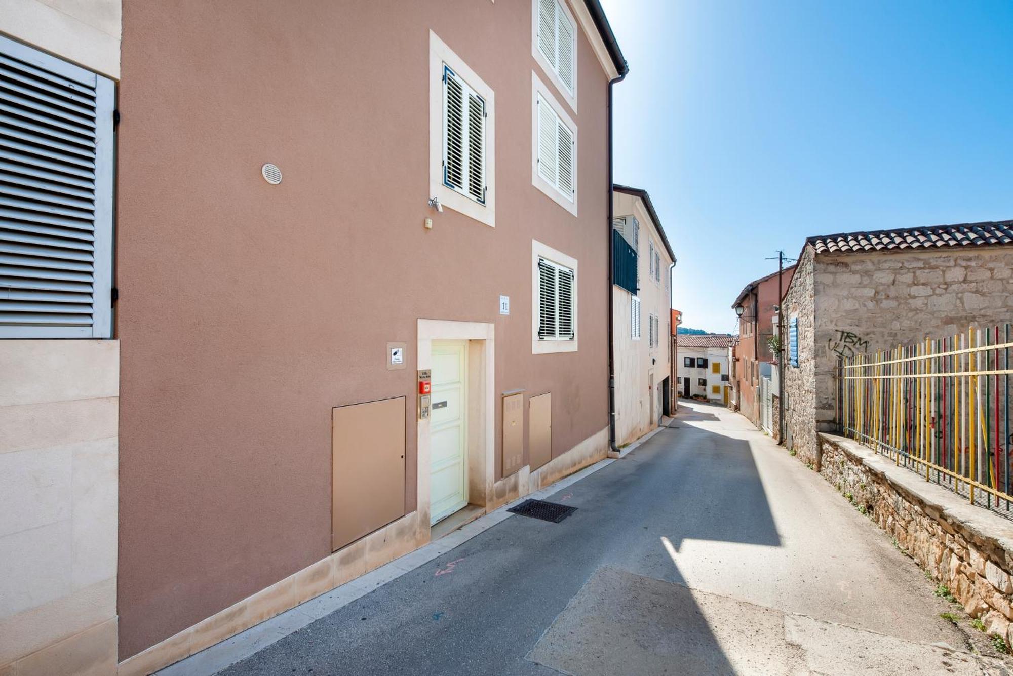 Bellevue - Two Bedroom With Terrace And Private Garage Apartment Rovinj