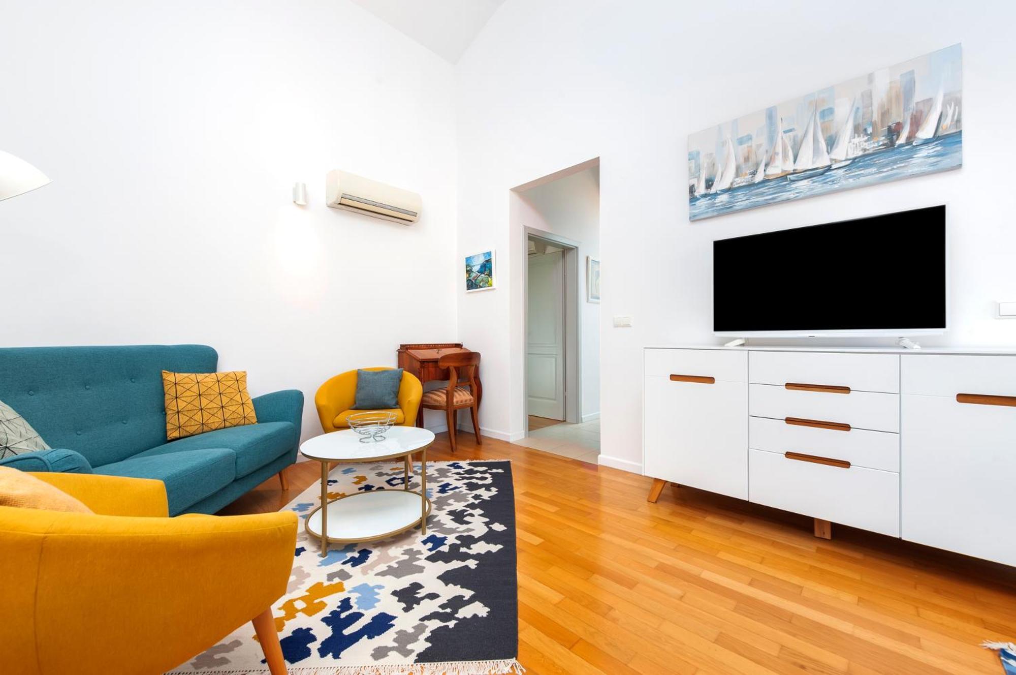 Bellevue - Two Bedroom With Terrace And Private Garage Rovinj